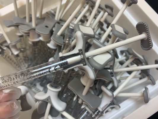 Llenador cutáneo ácido hialurónico ligado cruzado inyectable Juvederm del Ce ultra 3 labios