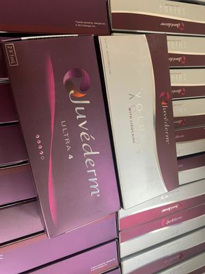 La arruga cutánea de la frente del llenador de Juvederm Ultra3 Ultra4 Voluma quita contorno de los labios