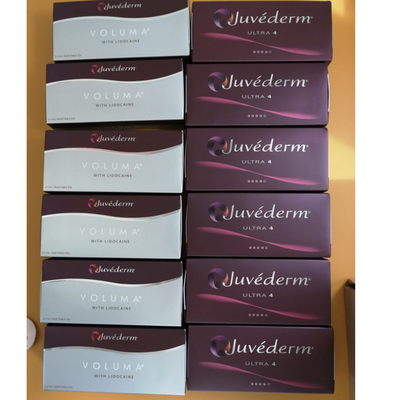Cara del labio que forma el llenador cutáneo ácido hialurónico Juvederm Ultra4 Voluma